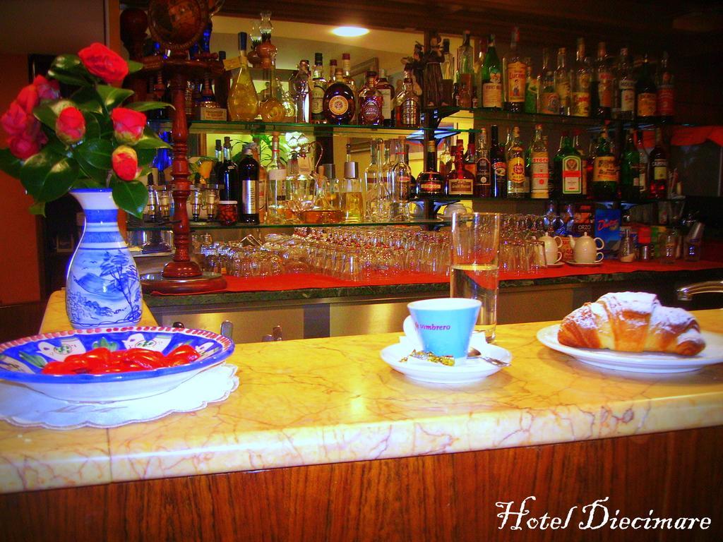 Hotel Diecimare Cava deʼ Tirreni Екстериор снимка