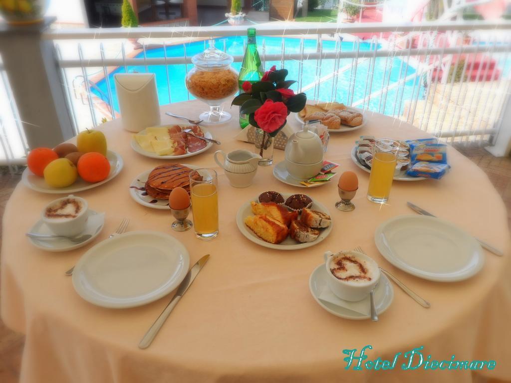 Hotel Diecimare Cava deʼ Tirreni Екстериор снимка