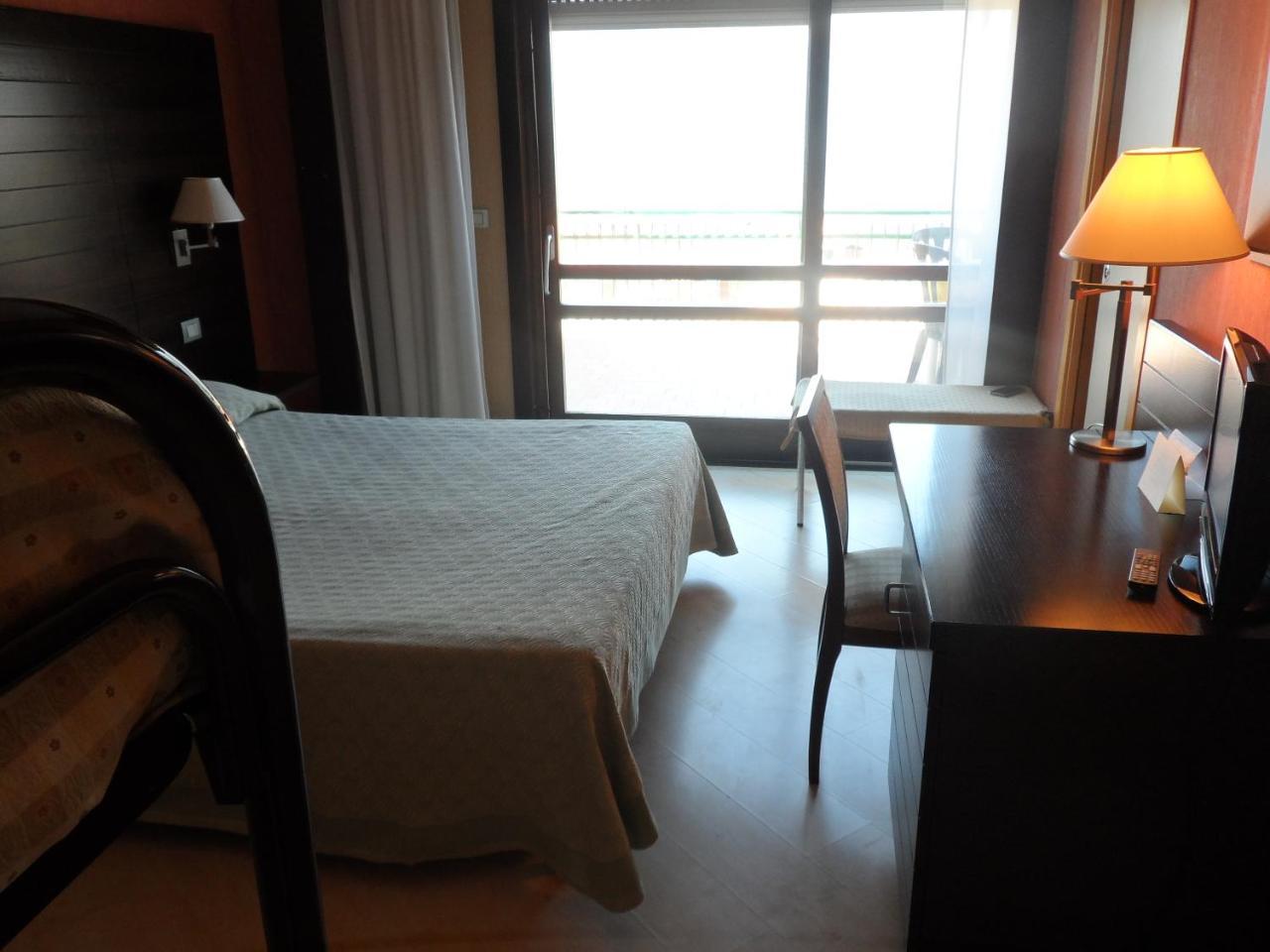 Hotel Diecimare Cava deʼ Tirreni Екстериор снимка